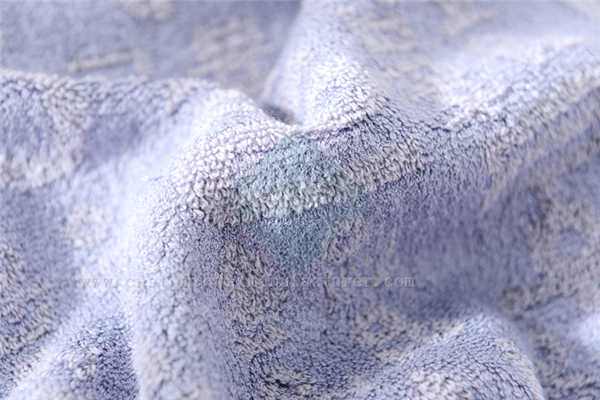China EverBen Custom striped beach towel Supplier ISO Audit Bamboo Face Towels Factory